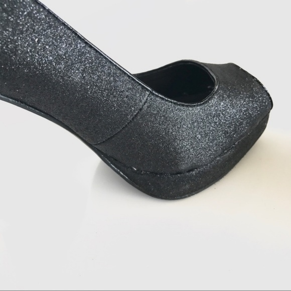 Steve Madden Kelle Peep Toe Heels 8.5 NWOB - Picture 5 of 8